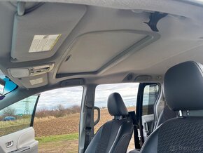Toyota Sienna SE motor 3.5 V6, 8 místná s odpisem DPH - 11