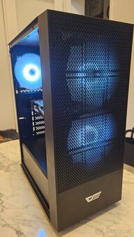 Xeon 1240 V3 (i7 4770) | RX 570 8GB | 16 GB RAM | SSD+HDD - 11