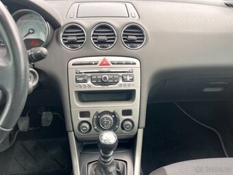Peugeot 308 2.0HDI 110kW,panorama,senzory - 11