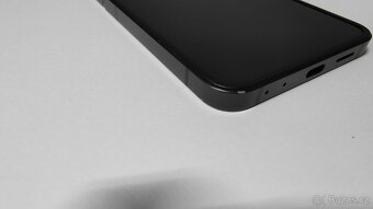 Samsung Galaxy Z Flip6 (F741B) 12GB/256GB, Crafted Black - 11