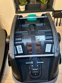 Britax Römer Baby Safe Core + Isofix - 11