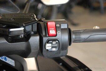 Honda Forza 750 - PŮVOD ČR,1.maj,DPH,serviska,krásný stav - 11