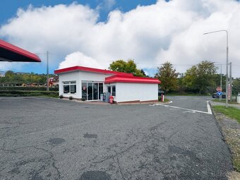 NABÍDKA PRODEJE  ZAVEDENÉ ČERPACÍ STANICE PHM, V OBCI KLY - 11