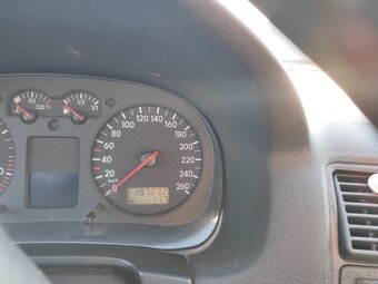 VW Golf 1,9tdi 85kw - 11