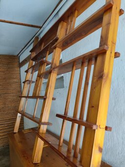 Ručně dělaný dřevěný nábytek - 11