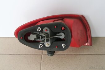 Zadní světla Alfa Romeo 147 - 11