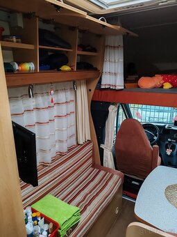 Obytné auto Ford Transit  EURA MOBIL - 11