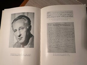 Mix starších knih o hudbě - 11