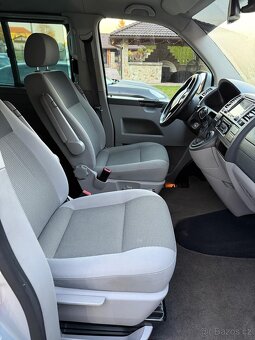 Volkswagen Transporter Caravelle T5.1 Long - 11