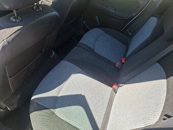 Peugeot 206-1.4i - 11