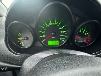 Prodám Mitsubishi Colt CZ3 ,servisní kniha, nízký nájezd - 11