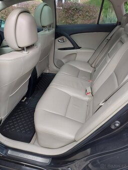 Prodej TOYOTA AVENSIS t27 - 11