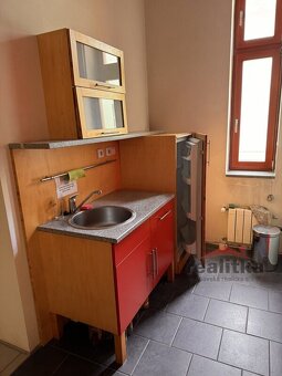 Pronájem kancelářských prostor 117m2 s recepci, Růžová, Opav - 11