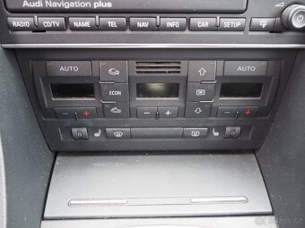 Audi A4 2.0 TDI S-Line - 11