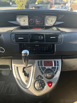 Citroen C8 2.2 HDi 125 kW – 7 míst, tažné, automat - 11