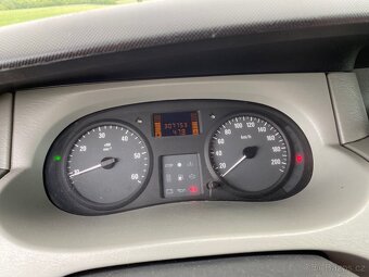 Opel Vivaro 1.9 cdti L2H2 nová STK - 11