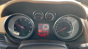 Opel Zafira, 1,6 CDTi TOURER // odp.DPH // ČR, RV 11/2015 - 11