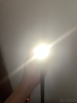 Zap Cane paralyzační hůl 1 000 000 v.; dále ruční paralyzér - 11