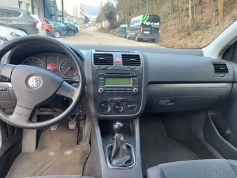 VW Golf  V 1.6, 75kw, rok 2007, bez koroze... - 11