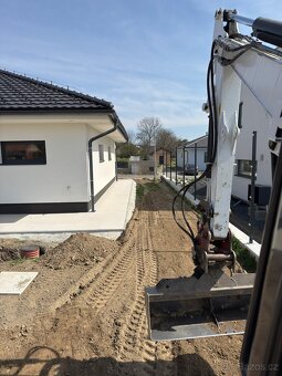 Výkopové a zemní práce bagrem - 11