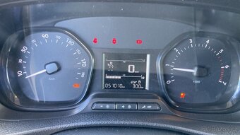 Toyota Proace 106 kW - 11