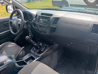 Toyota Hilux DC 2.5 I D-4D 106KW - 11