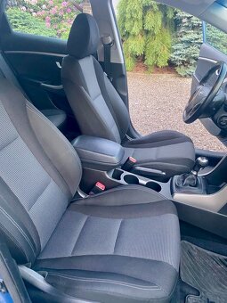 Hyundai i30 Hatchback (2016) 1.6 CRDi 81 kW 1. majitel - 11