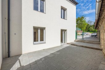 Stylový ateliér 1+kk se soukromou terasou - 11