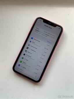 iPhone 11 64 GB - Zachovalý stav - 11