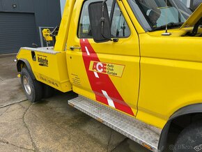 Odtahovka Ford F 350 - 11