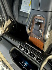 Mercedes GLS 400d - 11