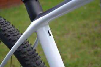 Scott Scale 930 Carbon White (L) Top Stav - 11