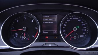 Volkswagen Passat Highline 2.0 TDi DSG RLine - 11