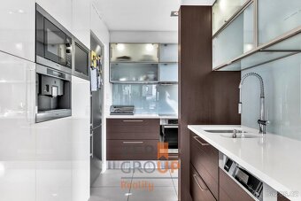 Pronájem luxusního nadstandardního bytu 3+kk, 156,23 m2 - me - 11