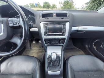 Škoda Octavia Scout 2,0TDi 103kW 4x4 AUTO A/C - 11