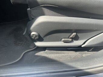 Mercedes-Benz E 220 E 220d 4MATIC All-TerrainT - 11