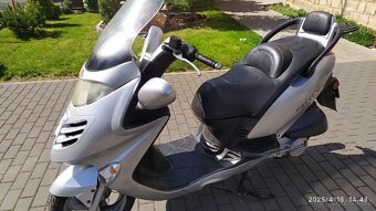 Kymco Grand Dink 125 - 11
