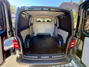 VW T6 Kombi - 5 míst  103kw  bez Ad Blue - DPH - 11