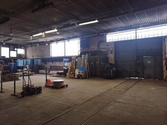 Pronájem VÝROBNÍ HALY a SKLADU v Hradci Králové 630m2 - 11