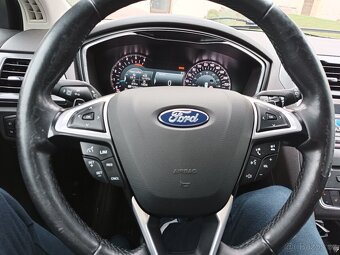 Prodám Spolehlivý Ford Mondeo 4×4 s velkou výbavou - 11