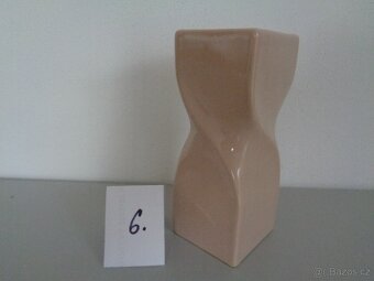 Keramické hrníčky, váza, svícen a miska (nepoužívané) - 11