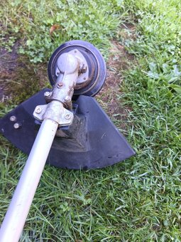 Benzinový křovinořez zn. SOLO - 11