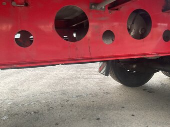 Naves Schwarzmuller - 11