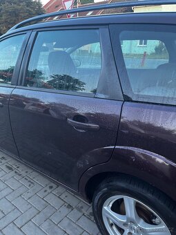 Ford Focus 1.8 TDCi - 11