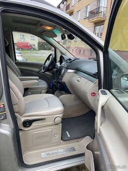 Mercedes Viano 3.0 cdi V6, 150kw, r.v. 2008, středně dlouhý - 11