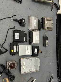 VEŠKERÉ NÁHRADNÍ DÍLY Volkswagen Touareg 3.0tdi - 11