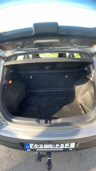 Toyota Auris - 11