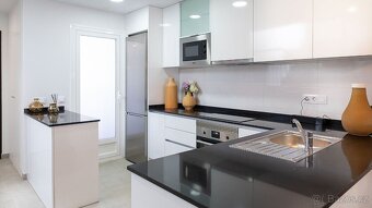 Moderní apartmány jen 600 metrů od pláže v oblasti Costa de - 11