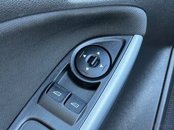 Ford Focus III 1.5 EcoBoost 110kW Facelift 2015 1. Majitel - 11