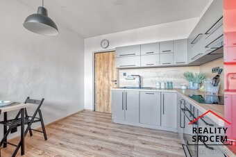 Prodej krásného bytu v os. vlastnictví 3+1 s lodžií, 69,1 m2 - 11